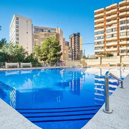 Con Piscina Y Garaje, Playa A 10 Min Appartamento